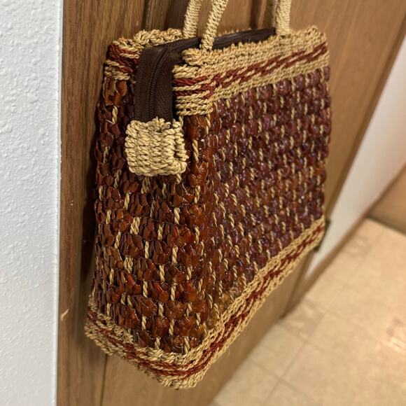 Vintage Boho Woven Wicker Handbag Purse Rust and Tan Grandma Core 8x10x3 Inch - Picture 2 of 12